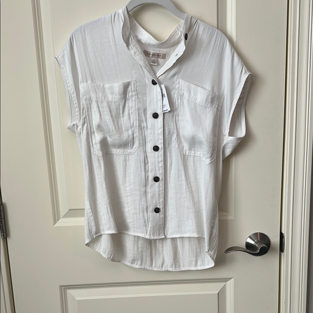Banana Republic Women’s White Blouse